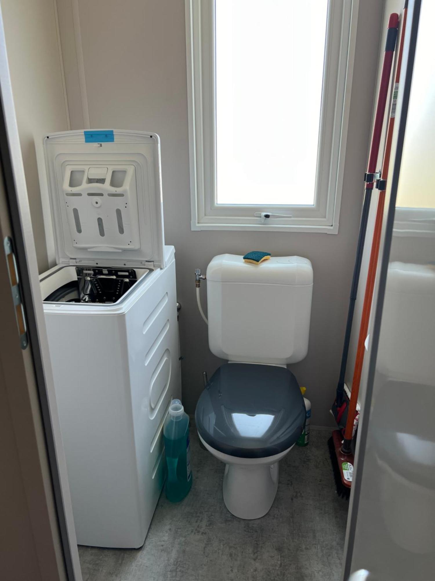 Mobil Home Neuf 6 P Climatise A Hyeres A 200 M De La Mer Dans Camping 4 Etoiles المظهر الخارجي الصورة